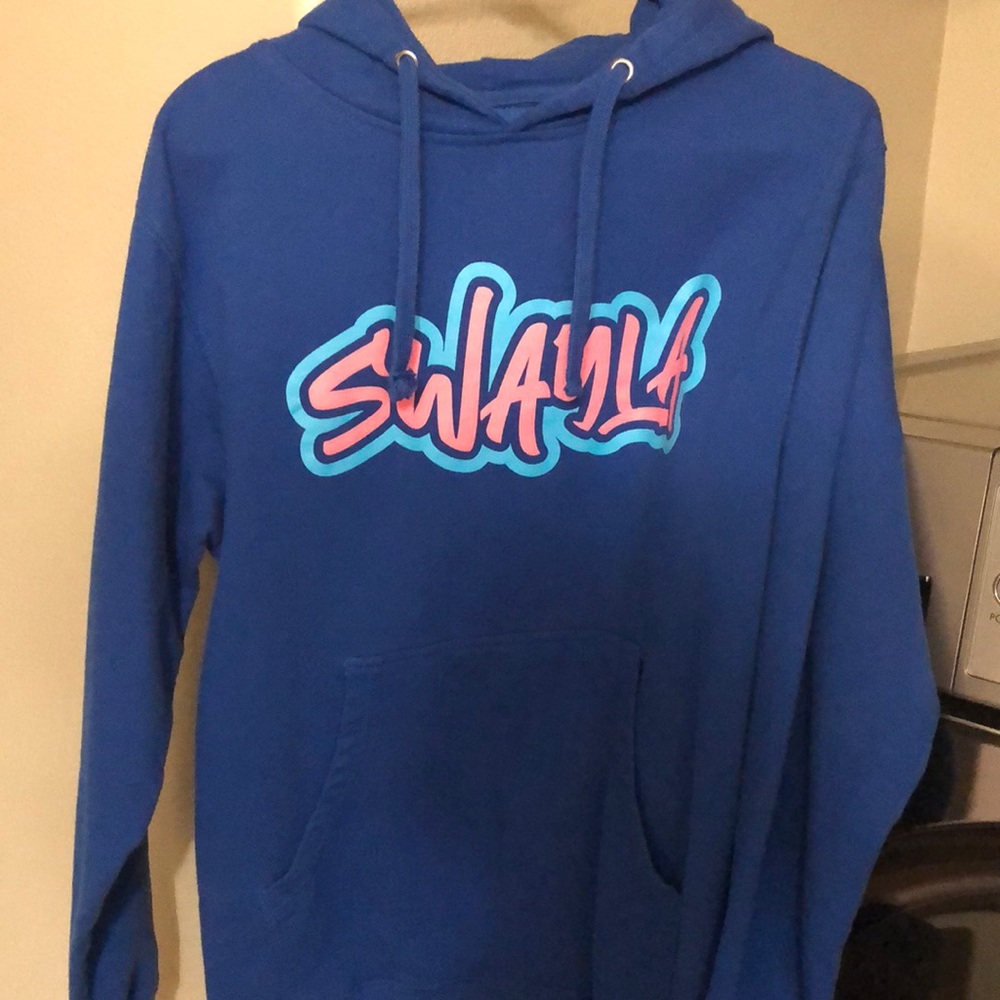 swayla hoodie. size small. brand new